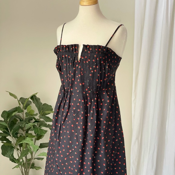 Madewell Pintuck Cami Dress in Fresh Strawberries Fruit Print - Picture 3 of 11